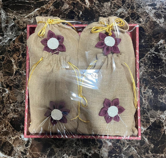 Hampers (4 types of Dry fruits in a tray with Potlis)